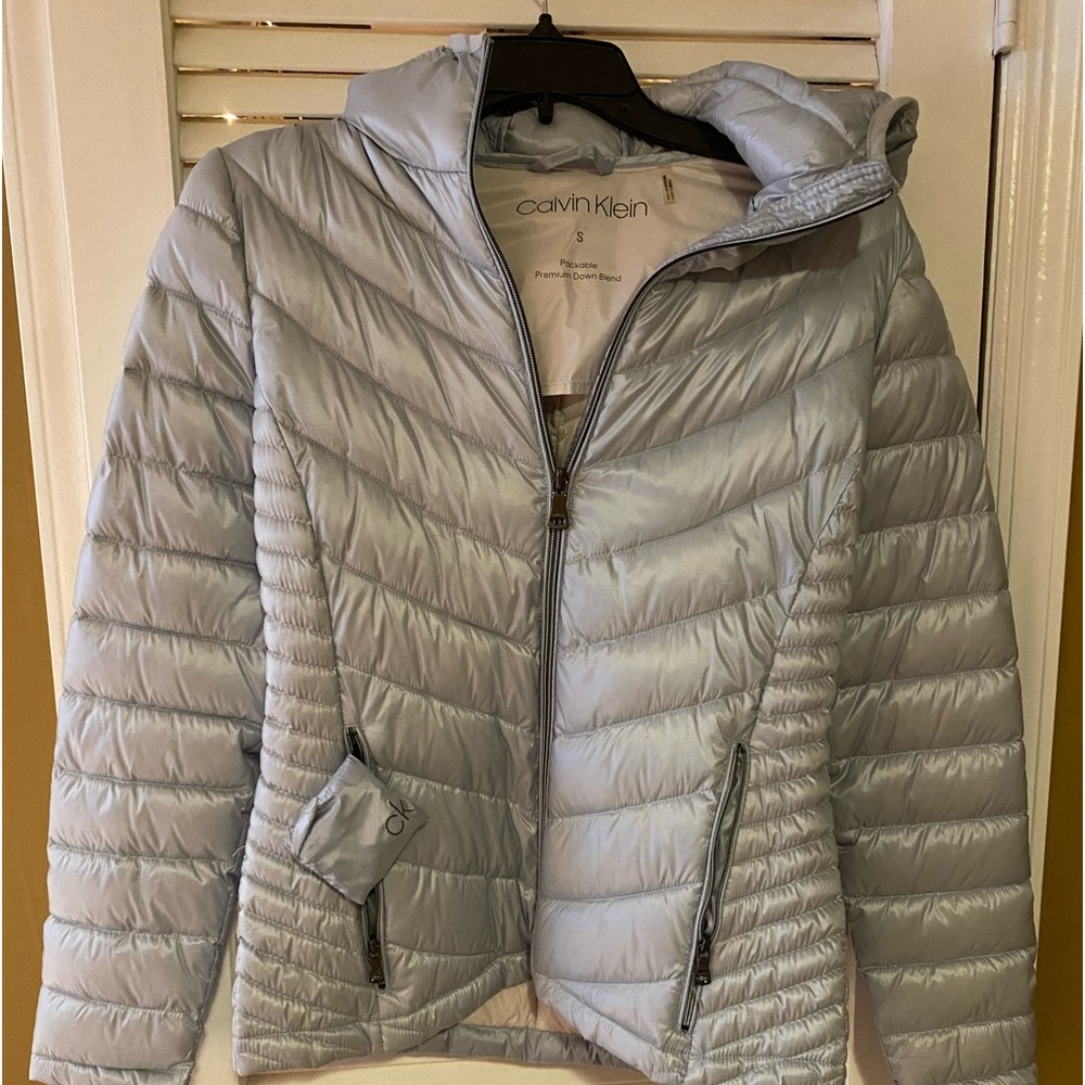 Calvin Klein packable lightweight down jacket size small